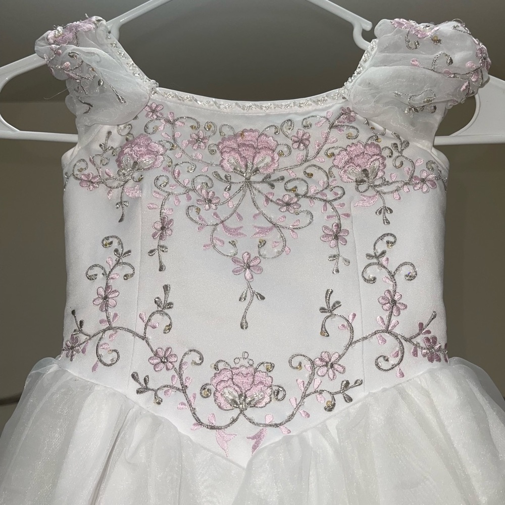 Dress - Picture 2 of 8